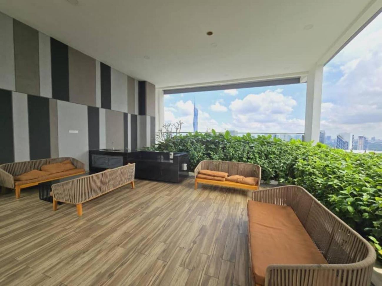 The Luxe Colony Klcc Apartment Kuala Lumpur Bagian luar foto